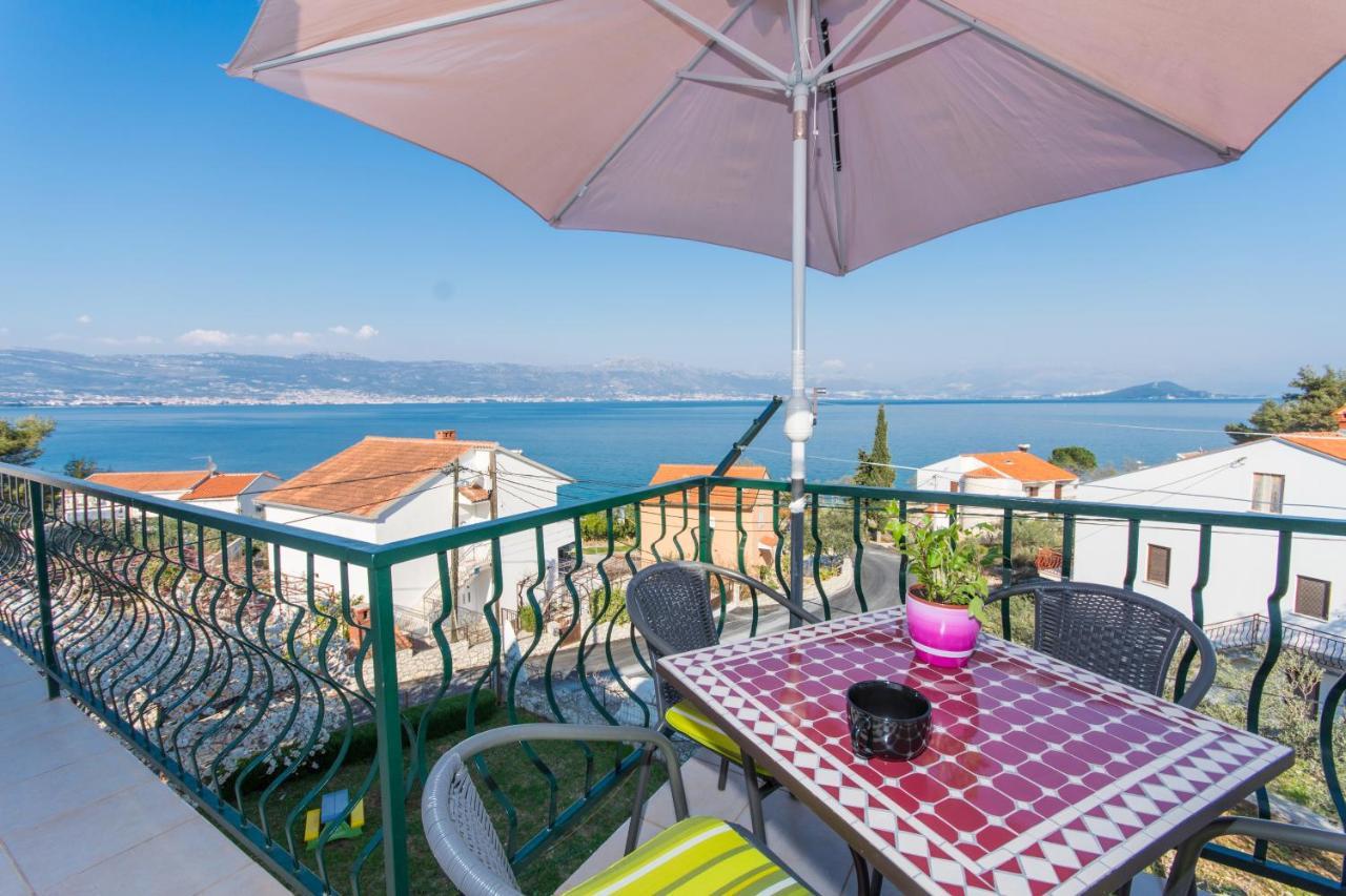 Apartments By The Sea Slatine, Ciovo - 1126 Трогир Экстерьер фото
